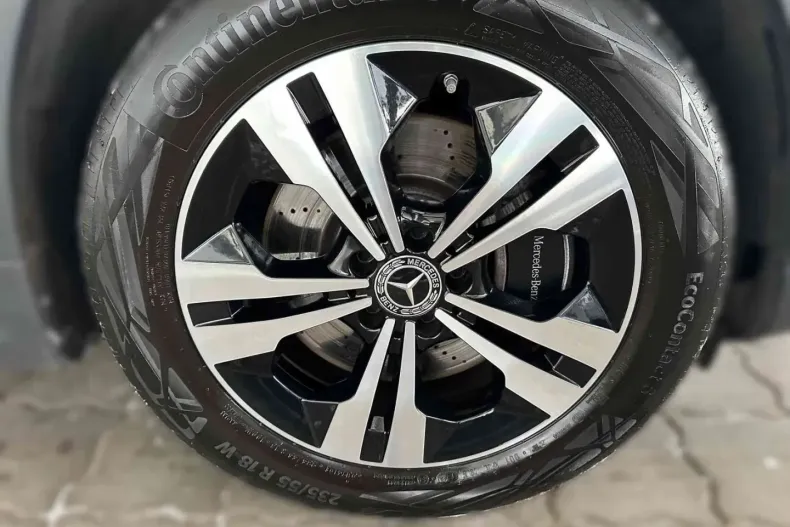 Mercedes-Benz GLA 200 (Clasa GLA) din 2022 cu 56.704 km - oferta MER188183 - foto 6