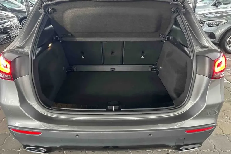 Mercedes-Benz GLA 200 (Clasa GLA) din 2022 cu 56.704 km - oferta MER188183 - foto 7