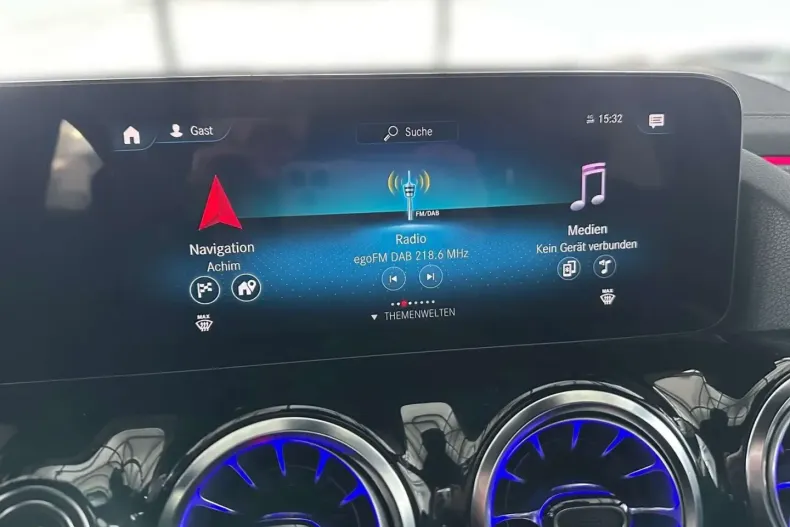 Mercedes-Benz GLA 200 (Clasa GLA) din 2022 cu 56.704 km - oferta MER188183 - foto 12