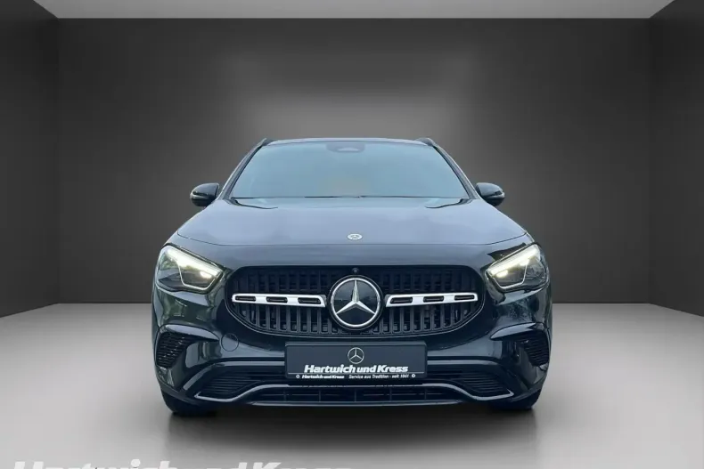 Mercedes-Benz GLA 180 (Clasa GLA) din 2024 cu 31.590 km - oferta MER188184 - foto 2