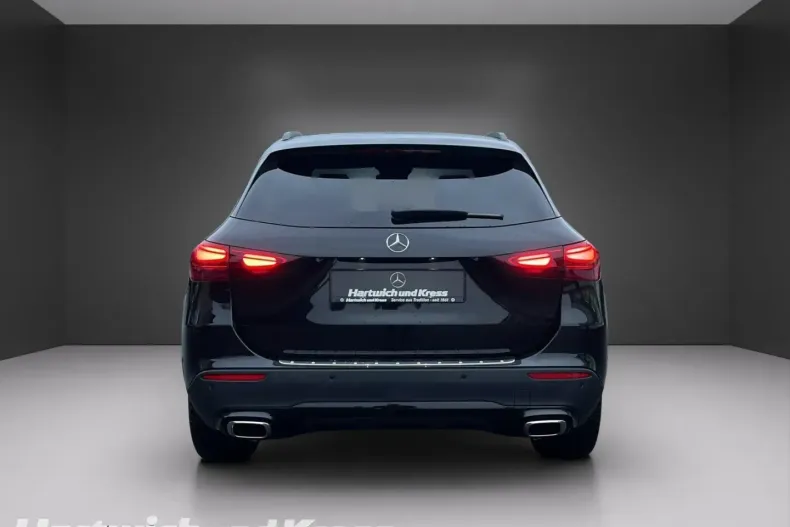 Mercedes-Benz GLA 180 (Clasa GLA) din 2024 cu 31.590 km - oferta MER188184 - foto 5