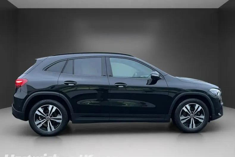 Mercedes-Benz GLA 180 (Clasa GLA) din 2024 cu 31.590 km - oferta MER188184 - foto 7