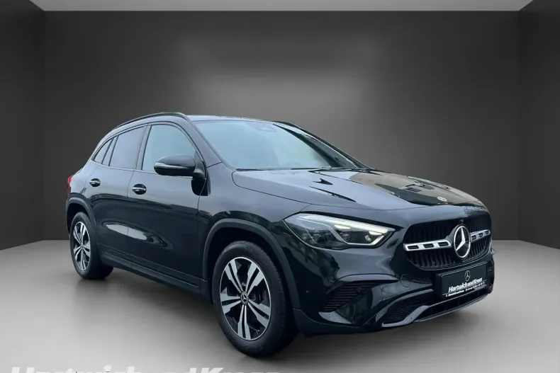 Mercedes-Benz GLA 180 (Clasa GLA) din 2024 cu 31.590 km - oferta MER188184 - foto 8
