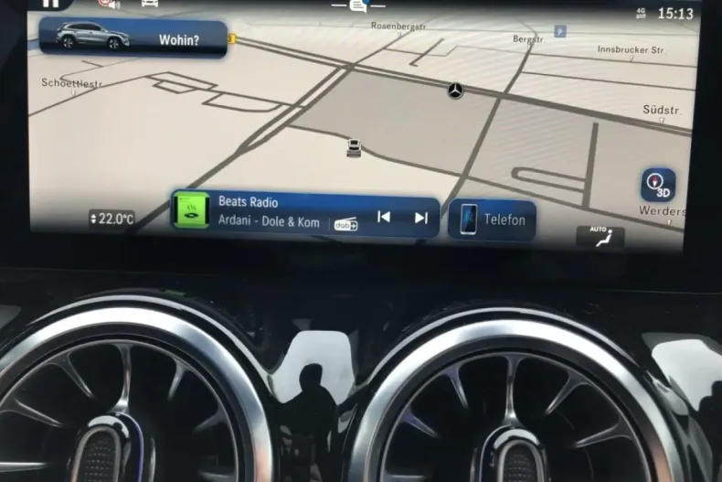 Mercedes-Benz GLA 180 (Clasa GLA) din 2025 cu 9.979 km - oferta MER188189 - foto 11