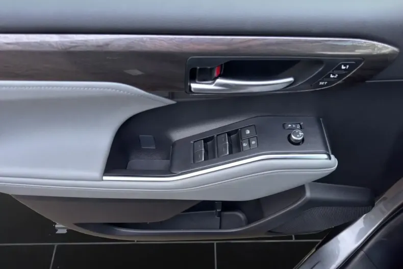 Toyota Highlander din 2024 cu 22.742 km - oferta TOY188191 - foto 12