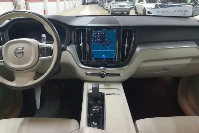 Volvo XC60 din 2022 cu 97.058 km - oferta VOL188194 - foto 4