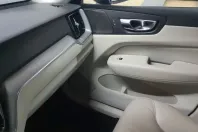 Volvo XC60 din 2022 cu 97.058 km - oferta VOL188194 - foto 16