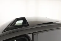 Mercedes-Benz C 300 (Clasa C) din 2025 cu 10.400 km - oferta MER188196 - foto 9