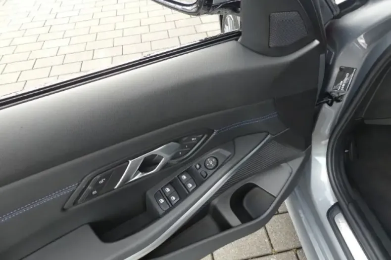 BMW 320 (Seria 3) din 2024 cu 24.780 km - oferta BMW188198 - foto 8