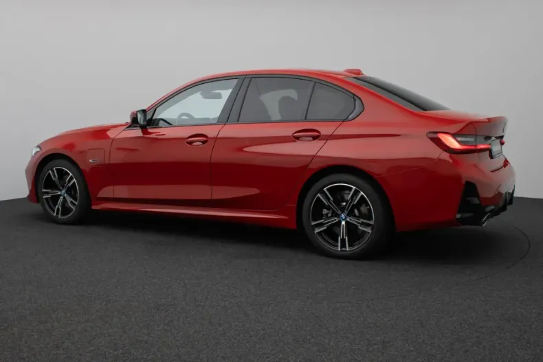 BMW 330 (Seria 3) din 2022 cu 31.711 km - oferta BMW188200 - foto 10