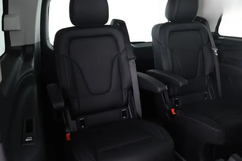 Mercedes-Benz V 220 (Clasa V) din 2022 cu 60.000 km - oferta MER188207 - foto 15