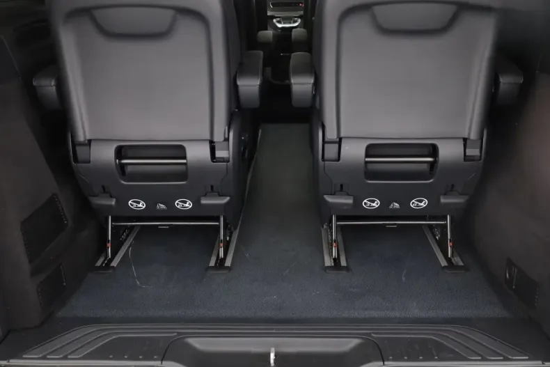 Mercedes-Benz V 220 (Clasa V) din 2022 cu 60.000 km - oferta MER188207 - foto 18