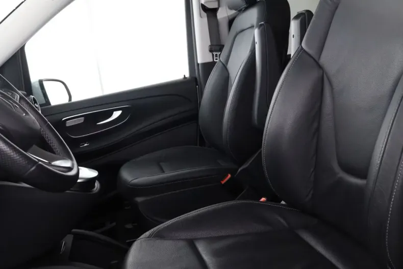 Mercedes-Benz V 220 (Clasa V) din 2022 cu 60.000 km - oferta MER188207 - foto 20