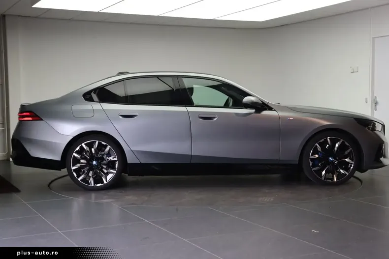 BMW 550 (Seria 5) din 2024 cu 39.010 km - oferta BMW188208 - foto 4