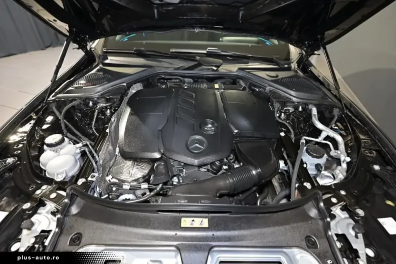 Mercedes-Benz E 220 (Clasa E) din 2024 cu 13.480 km - oferta MER188214 - foto 13