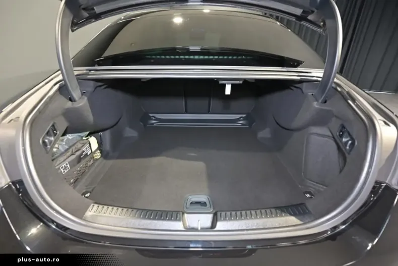 Mercedes-Benz E 220 (Clasa E) din 2024 cu 13.480 km - oferta MER188214 - foto 14