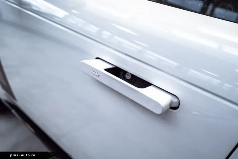 Land Rover Range Rover din 2025 cu 10.900 km - oferta LAN188217 - foto 15