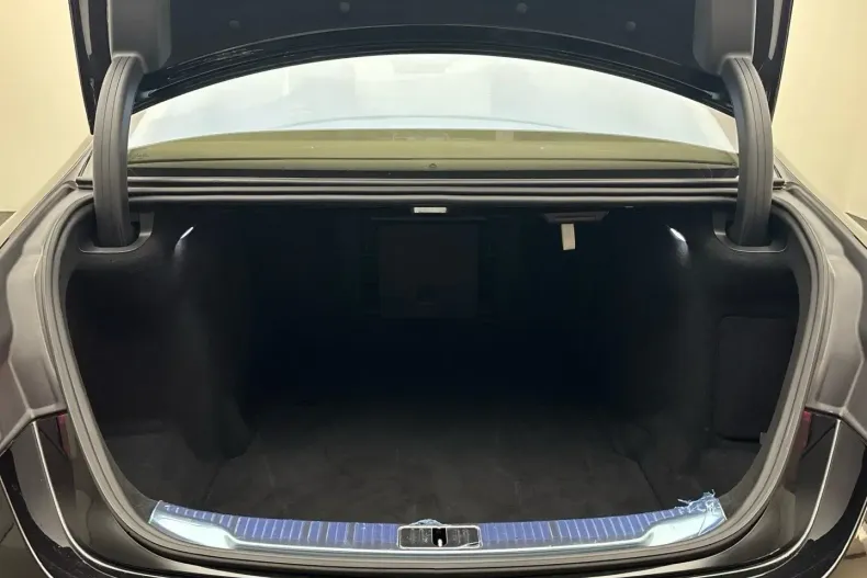 Mercedes-Benz S 580 (Clasa S) din 2025 cu 19.123 km - oferta MER188223 - foto 14