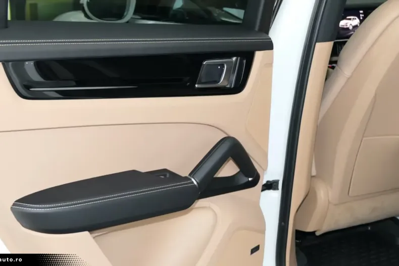 Porsche Cayenne din 2022 cu 72.000 km - oferta POR188231 - foto 12
