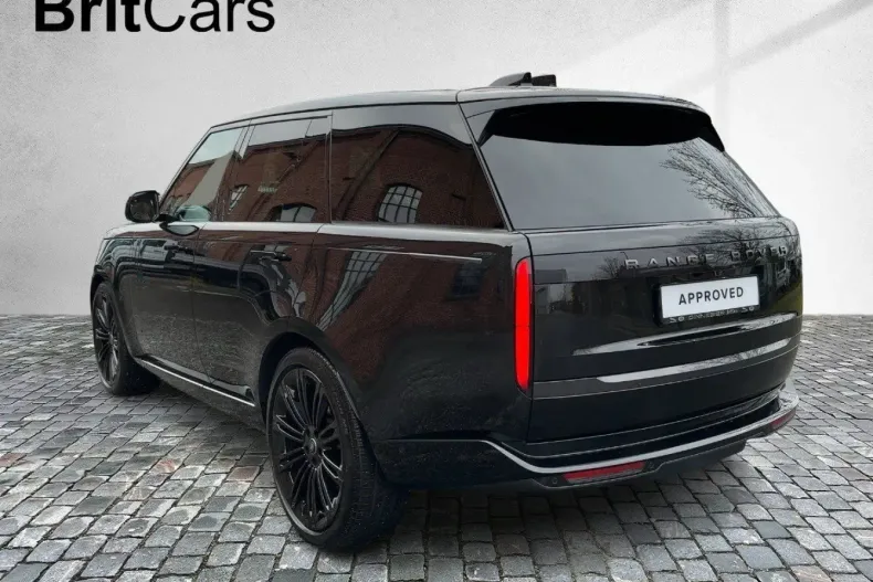 Land Rover Range Rover din 2025 cu 14.143 km - oferta LAN188236 - foto 3