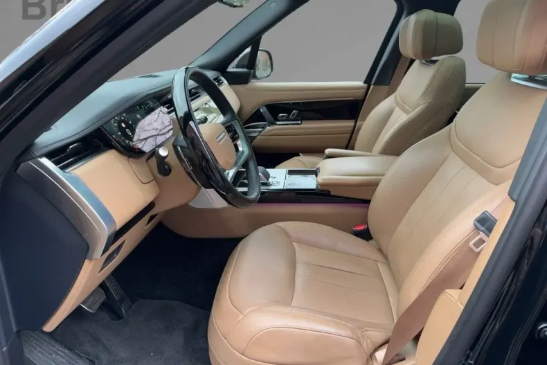 Land Rover Range Rover din 2025 cu 14.143 km - oferta LAN188236 - foto 8