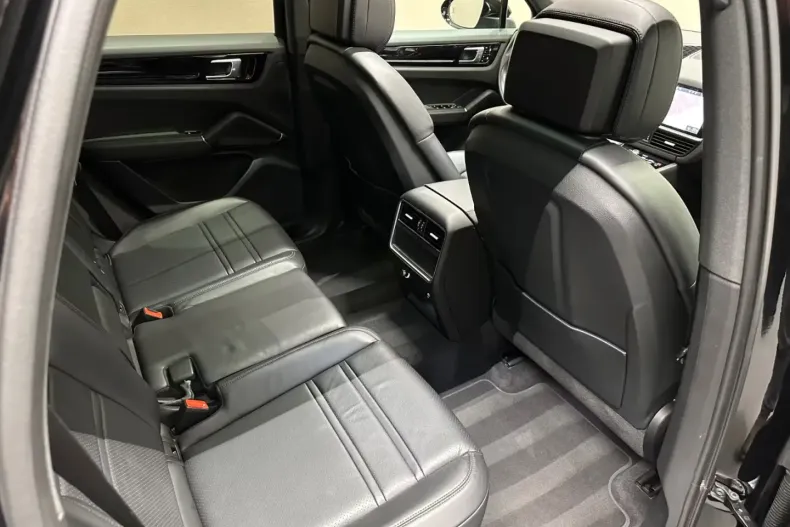 Porsche Cayenne din 2021 cu 47.000 km - oferta POR188238 - foto 17