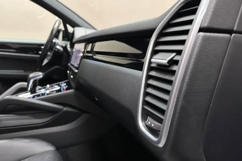 Porsche Cayenne din 2021 cu 47.000 km - oferta POR188238 - foto 24