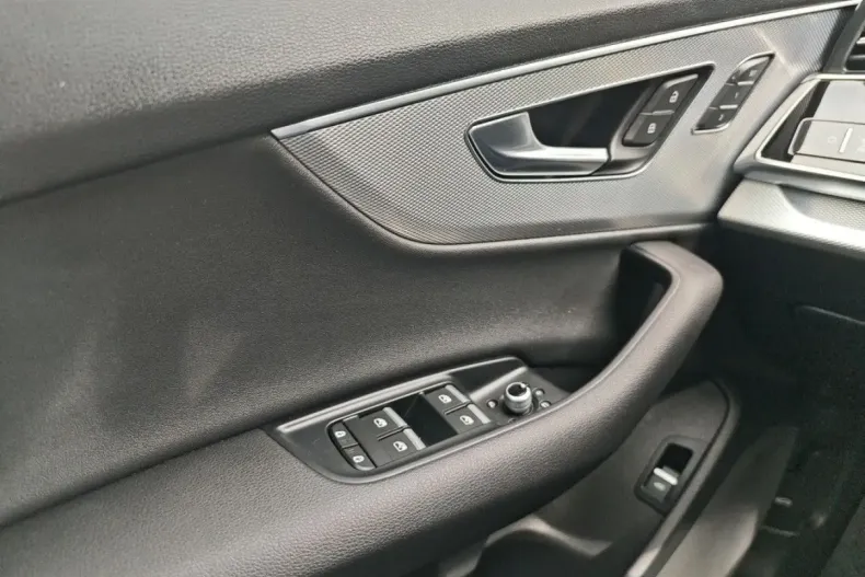 Audi Q7 din 2022 cu 78.000 km - oferta AUD188244 - foto 10