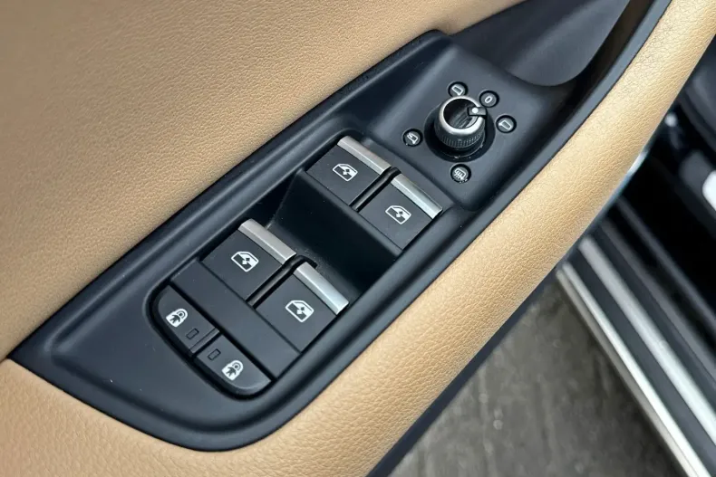 Audi Q7 din 2023 cu 84.290 km - oferta AUD188246 - foto 7