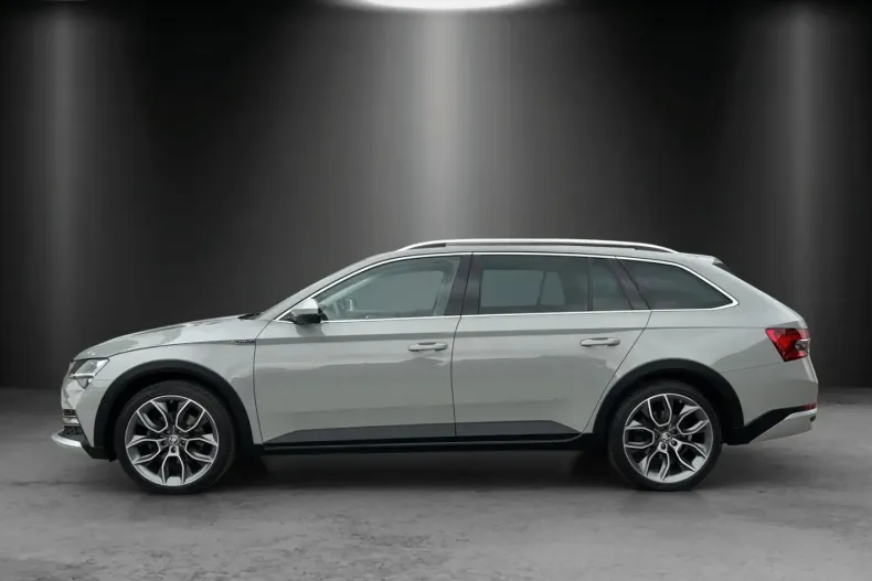 Skoda Superb din 2022 cu 59.900 km - oferta SKO188249 - foto 2