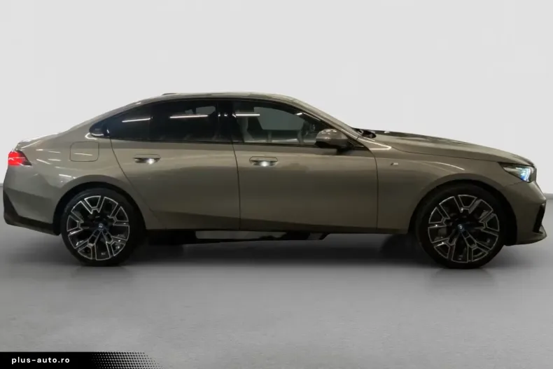 BMW 550 (Seria 5) din 2025 cu 23.639 km - oferta BMW188250 - foto 5