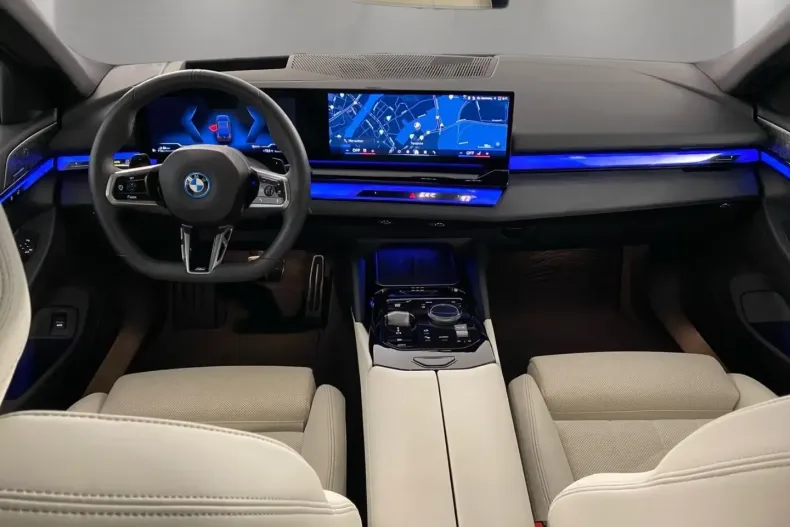 BMW 550 (Seria 5) din 2024 cu 31.680 km - oferta BMW188252 - foto 8