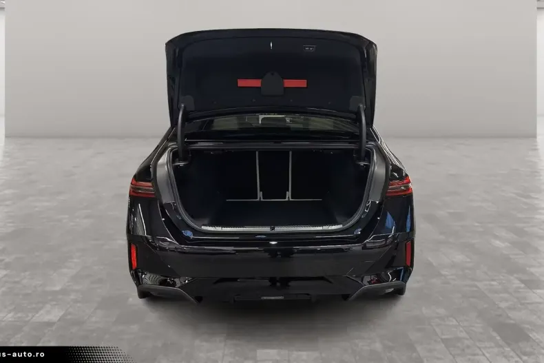 BMW 520 (Seria 5) din 2024 cu 25.791 km - oferta BMW188260 - foto 6