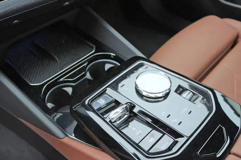 BMW 520 (Seria 5) din 2023 cu 16.400 km - oferta BMW188262 - foto 9