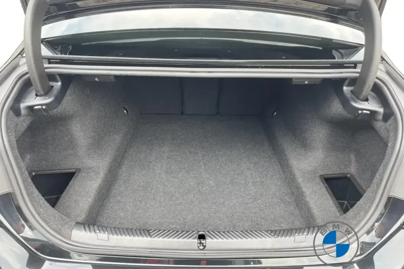 BMW 540 (Seria 5) din 2024 cu 24.195 km - oferta BMW188266 - foto 7