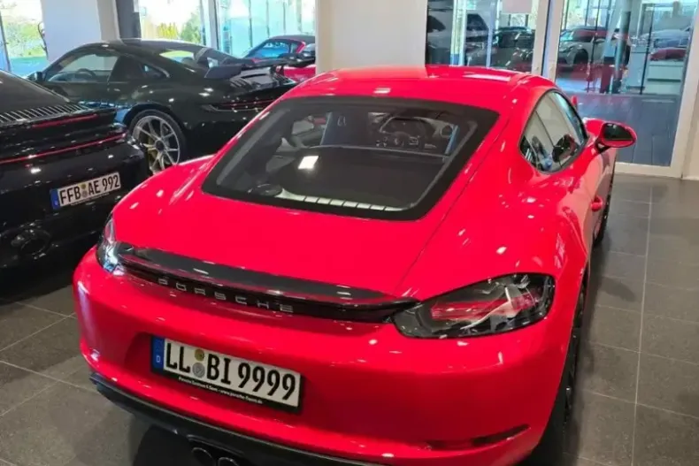 Porsche Cayman din 2024 cu 36.500 km - oferta POR188269 - foto 3