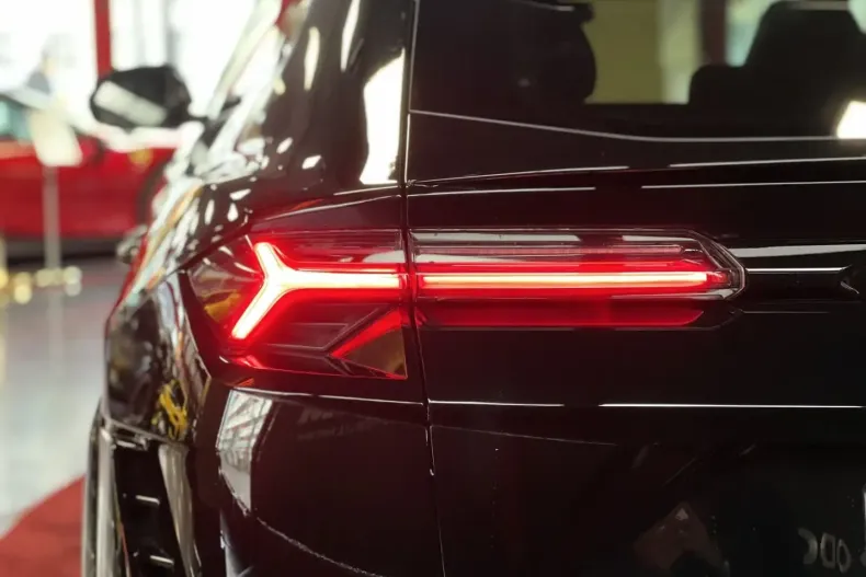 Lamborghini Urus din 2024 cu 15.500 km - oferta LAM188272 - foto 8