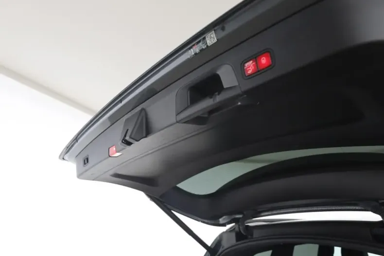 Mercedes-Benz GLS 400 (Clasa GLS) din 2022 cu 83.200 km - oferta MER188278 - foto 19