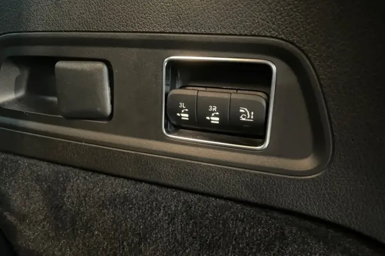 Mercedes-Benz GLS 350 (Clasa GLS) din 2021 cu 54.500 km - oferta MER188279 - foto 14