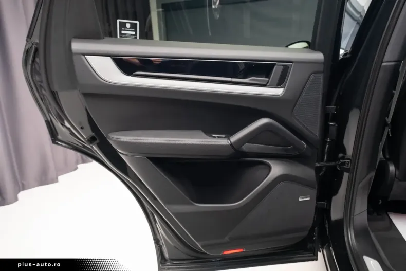 Porsche Cayenne din 2024 cu 37.500 km - oferta POR188285 - foto 28