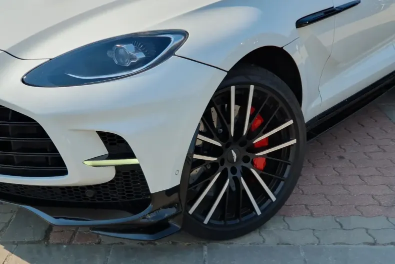 Aston Martin DBX din 2023 cu 33.500 km - oferta AST188286 - foto 7