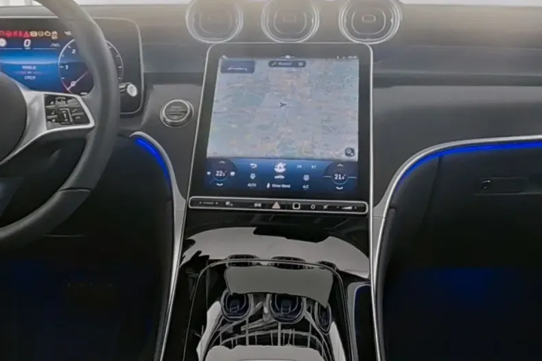 Mercedes-Benz GLC 220 (Clasa GLC) din 2024 cu 19.979 km - oferta MER188293 - foto 4