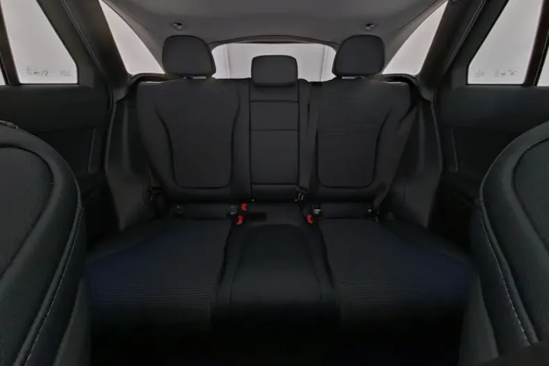 Mercedes-Benz GLC 220 (Clasa GLC) din 2024 cu 19.979 km - oferta MER188293 - foto 7