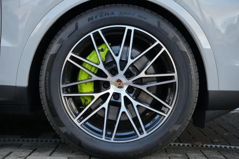 Porsche Cayenne din 2024 cu 19.000 km - oferta POR188294 - foto 16