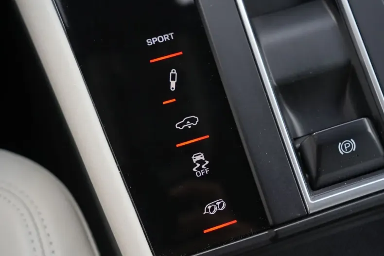 Porsche Macan din 2022 cu 79.000 km - oferta POR188296 - foto 29