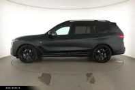 BMW X7 (Seria X) din 2024 cu 20.562 km - oferta BMW188298 - foto 3