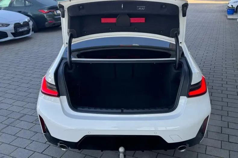 BMW 330 (Seria 3) din 2025 cu 25.480 km - oferta BMW188303 - foto 21