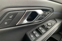 BMW 330 (Seria 3) din 2024 cu 50.834 km - oferta BMW188305 - foto 14