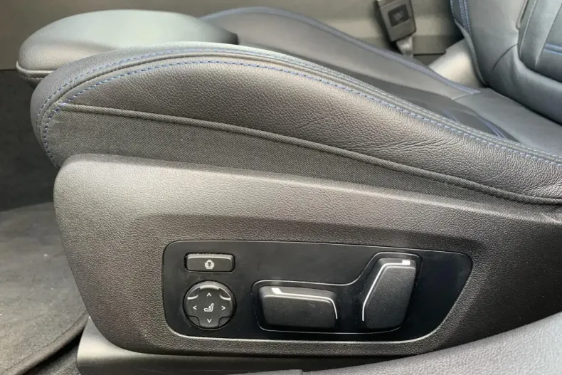 BMW 330 (Seria 3) din 2024 cu 50.834 km - oferta BMW188305 - foto 24