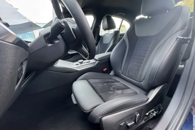 BMW 330 (Seria 3) din 2024 cu 23.175 km - oferta BMW188308 - foto 16